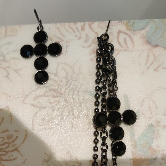 Earrings and Ring Set - Picture 2 of 9